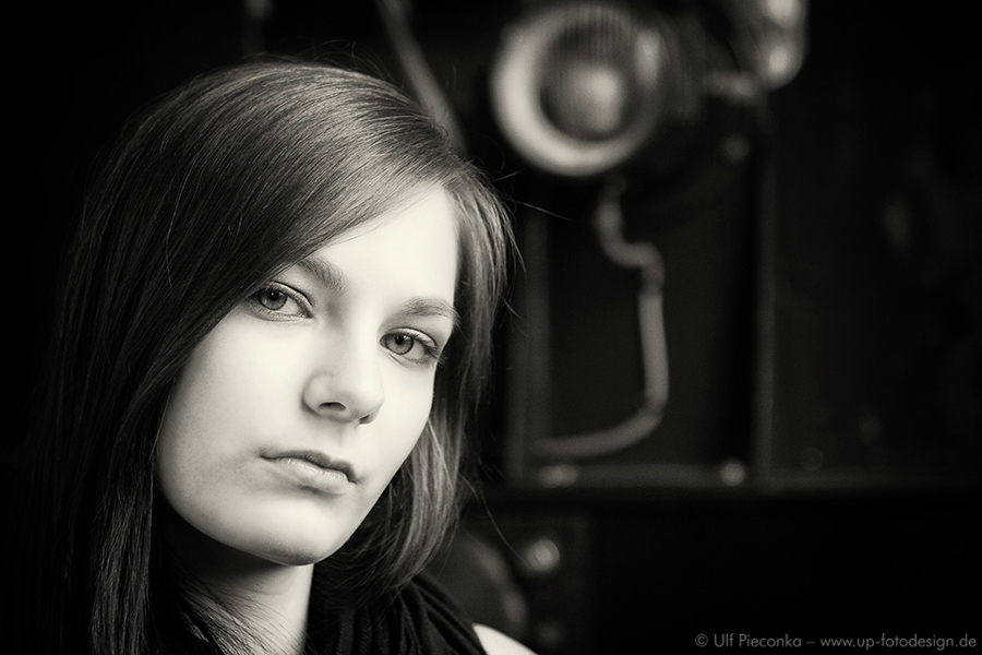 model sabrina -portrait - von Fotograf Ulf Pieconka