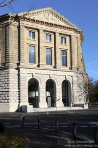 Landgericht Würzburg Alte Fassade Links